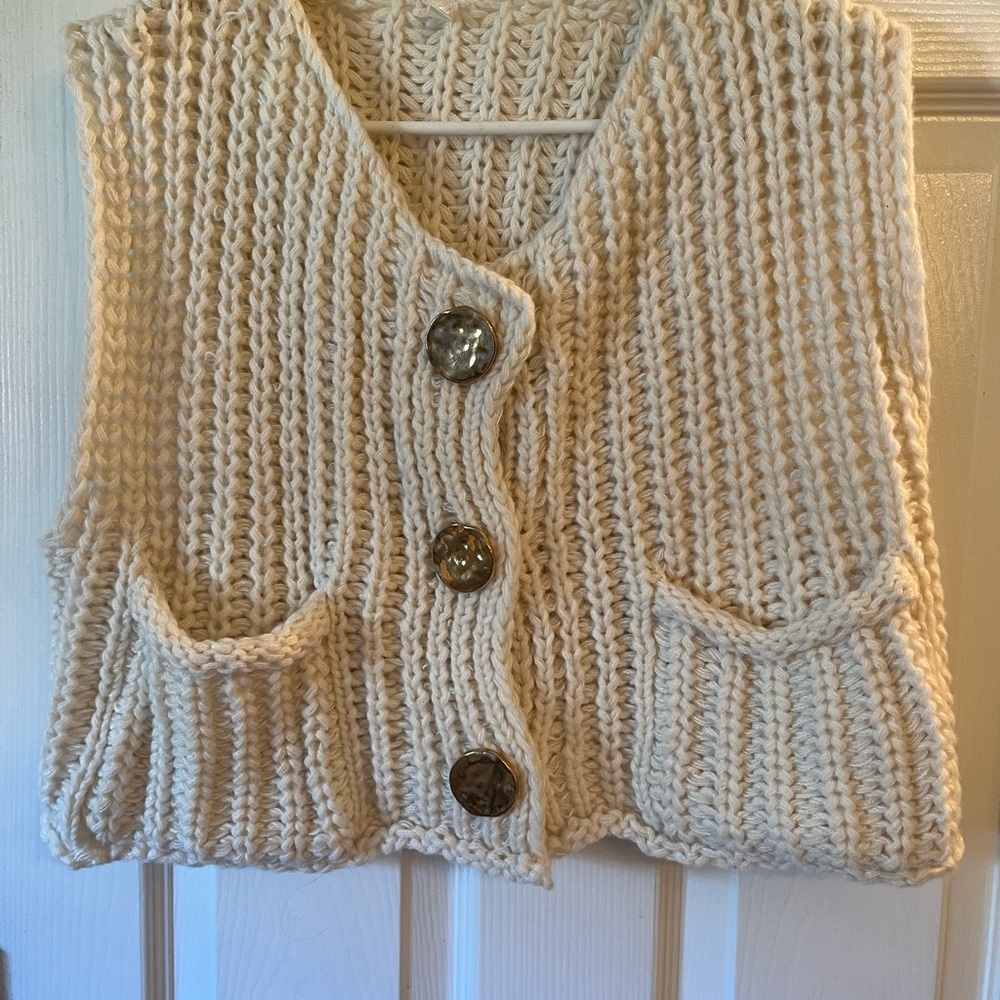 Chunky Knit Cream Sweater Vest